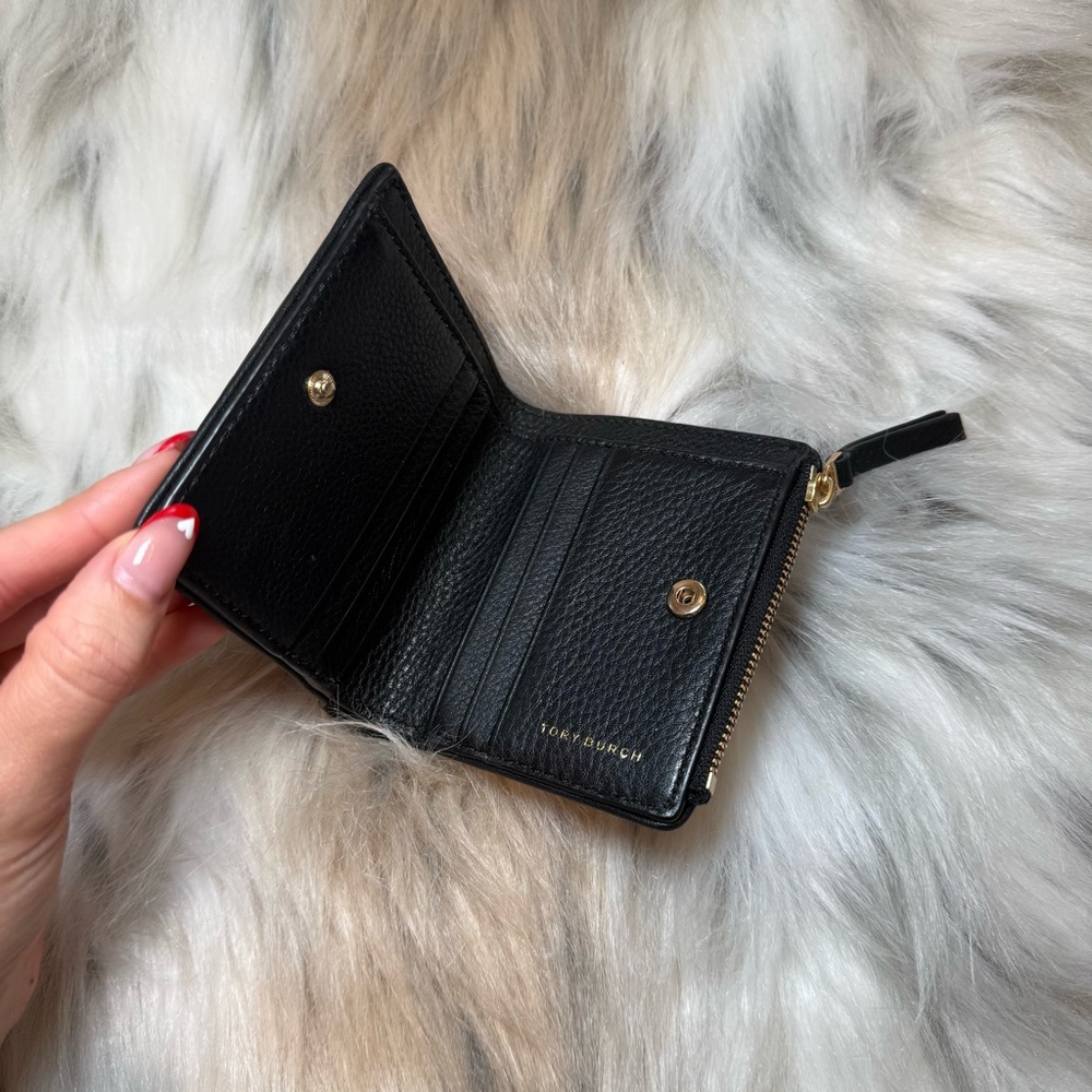 Tory Burch Black Leather Wallet - Picture 4 of 6